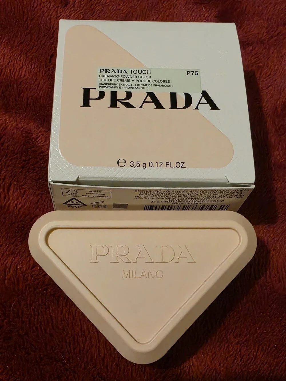 Prada Touch Cream-to-Powder Blush P25 TULIP/Baby pink. NEW💕